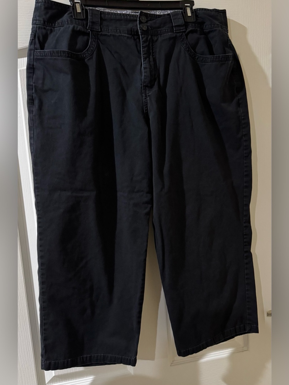 Merona Women’s Black Cropped Pants Capris 18W